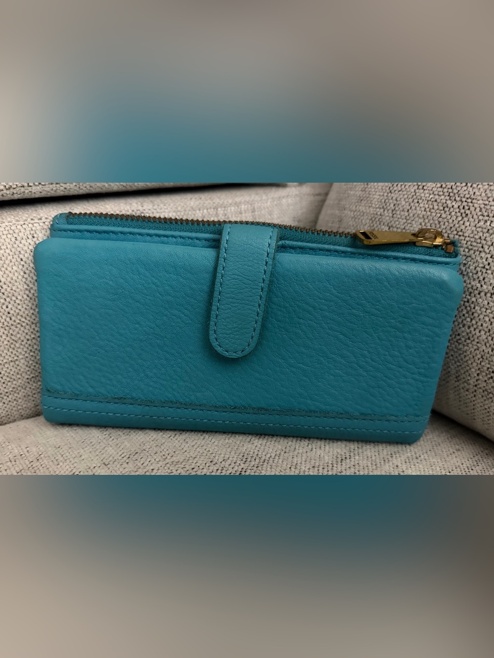 Vintage teal soft pebbled leather Fossil wallet
